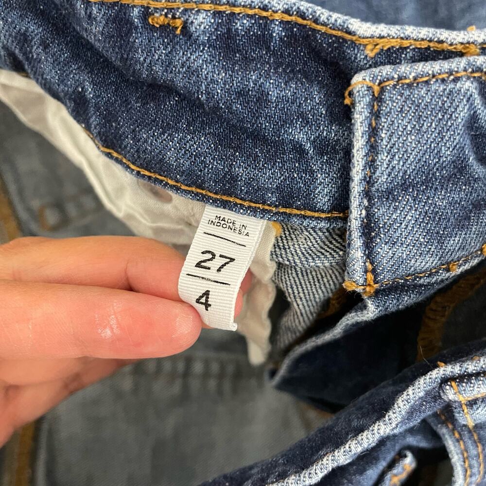Loft Mid Rise Denim Short Size 27/4 - Picture 6 of 7